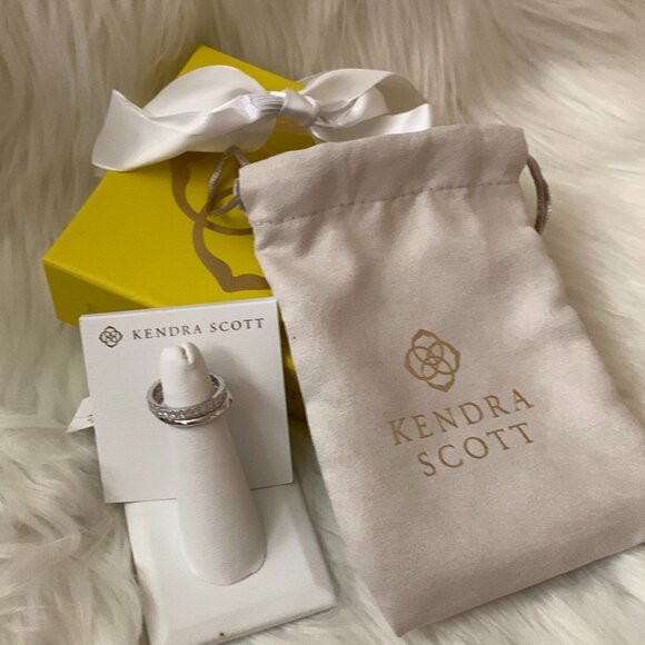 Kendra Scott Jewelry - KENDRA SCOTT Ella Ring Band Set in Silver RING SIZE 8